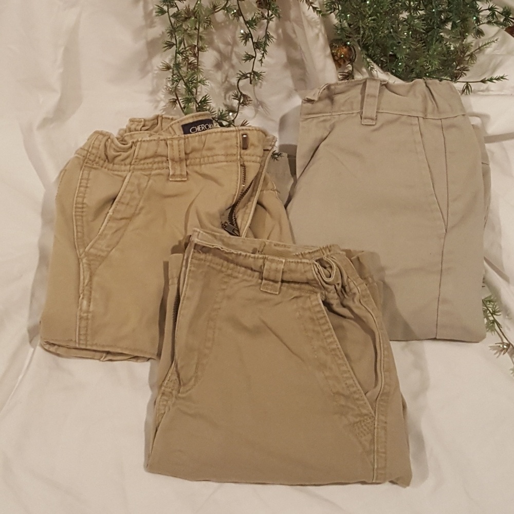 Bundle khaki shorts